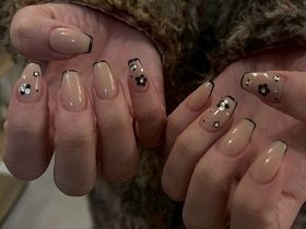 ホロフラワーネイル【担当】本山