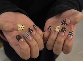 ボーダードットネイル
