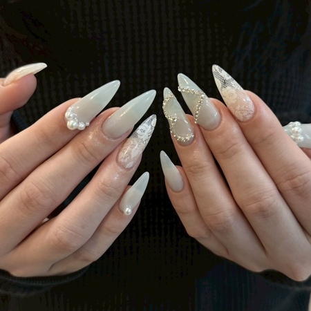 ちゅるんレースネイル【担当】北のサムネイル