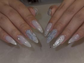 クロムビジューネイル【担当】北