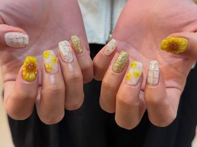 ひまわりネイル【担当】舘下