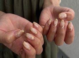 ゴールドニュアンスネイル　￥6500～
