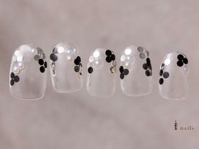 モノトーンホロネイル【担当】吉宮