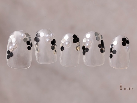 モノトーンホロネイル【担当】吉宮のサムネイル