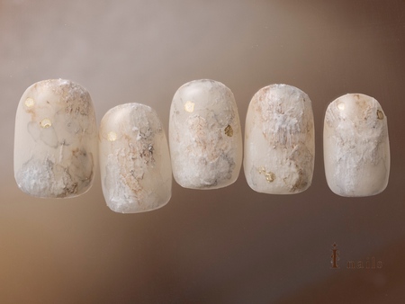 ホワイトニュアンス【担当】根本のサムネイル