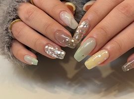 スプリングホロネイル￥6500～