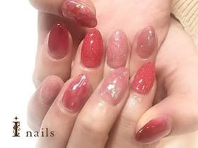 ニュアンス赤ネイル