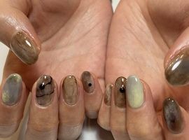 【chihiro】ニュアンスネイル