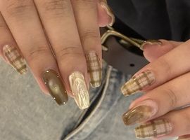 【chihiro】チェック nail
