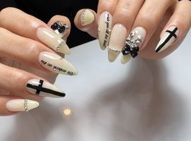 【chihiro】white×black