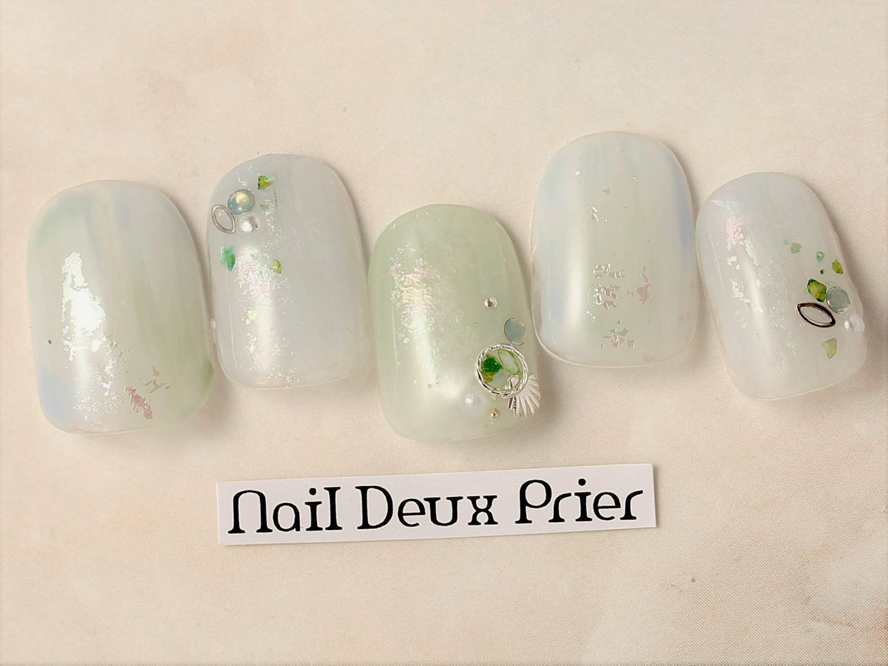 グリーンサマーネイル L 池袋のネイルサロン ネイルドゥプリエ池袋店