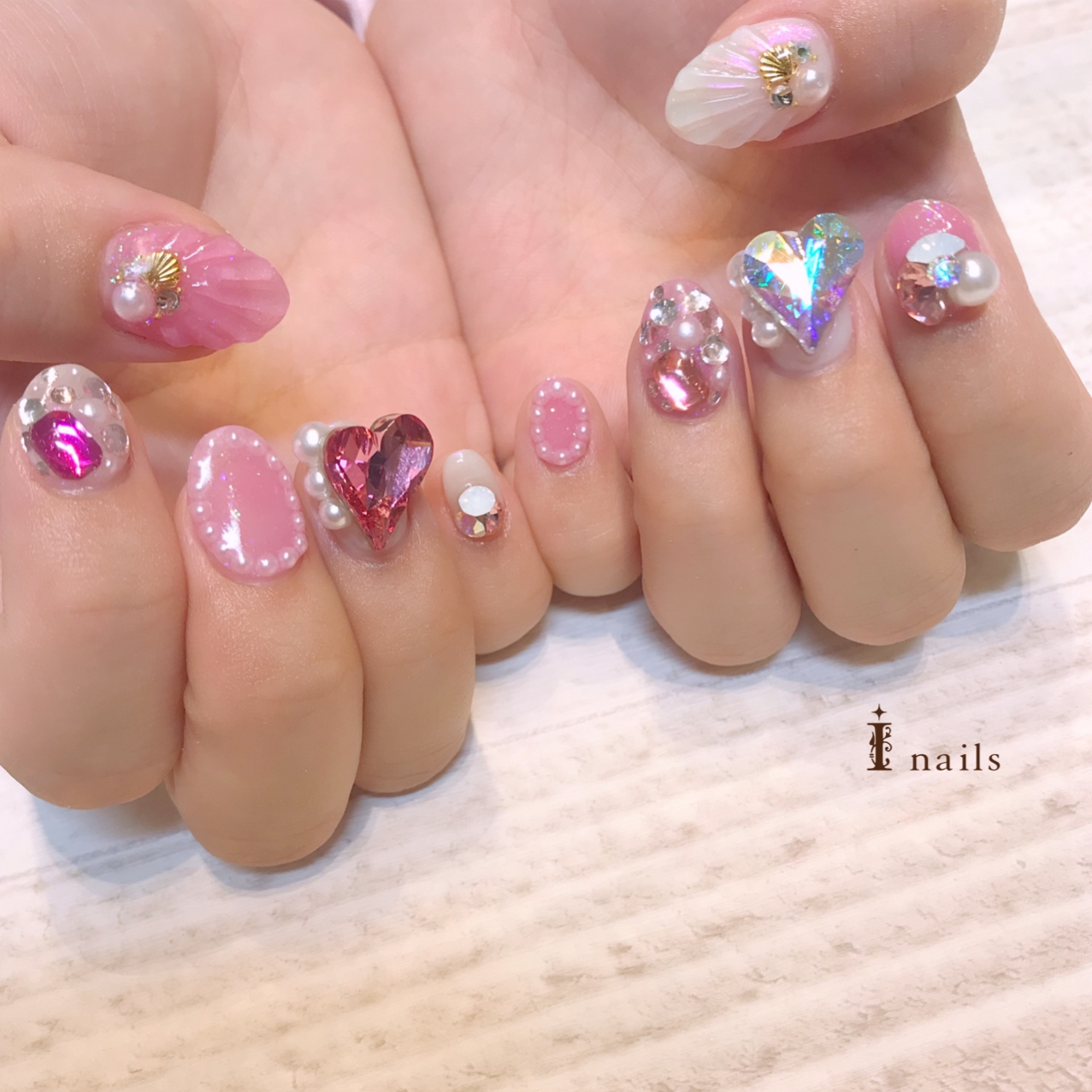 ゴテゴテ マーメイドネイル 新宿のネイルサロン アイネイルズ新宿店 ゴテゴテ マーメイドネイル 新宿のネイルサロン アイネイルズ新宿店