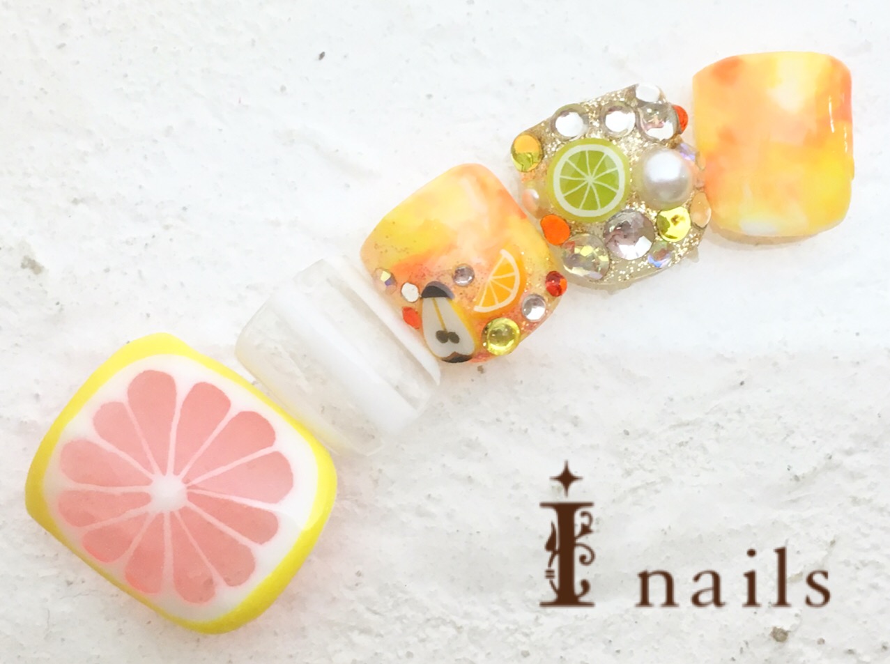 ジューシーフルーツフットネイル 担当 長島 新宿のネイルサロン アイネイルズ新宿店