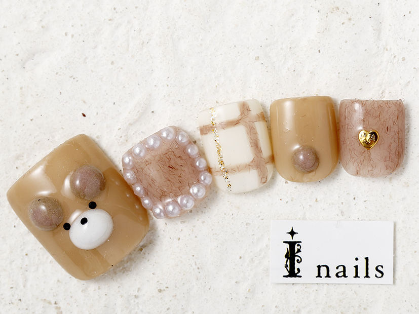 くまさんフットネイル 担当 長島 新宿のネイルサロン アイネイルズ新宿店