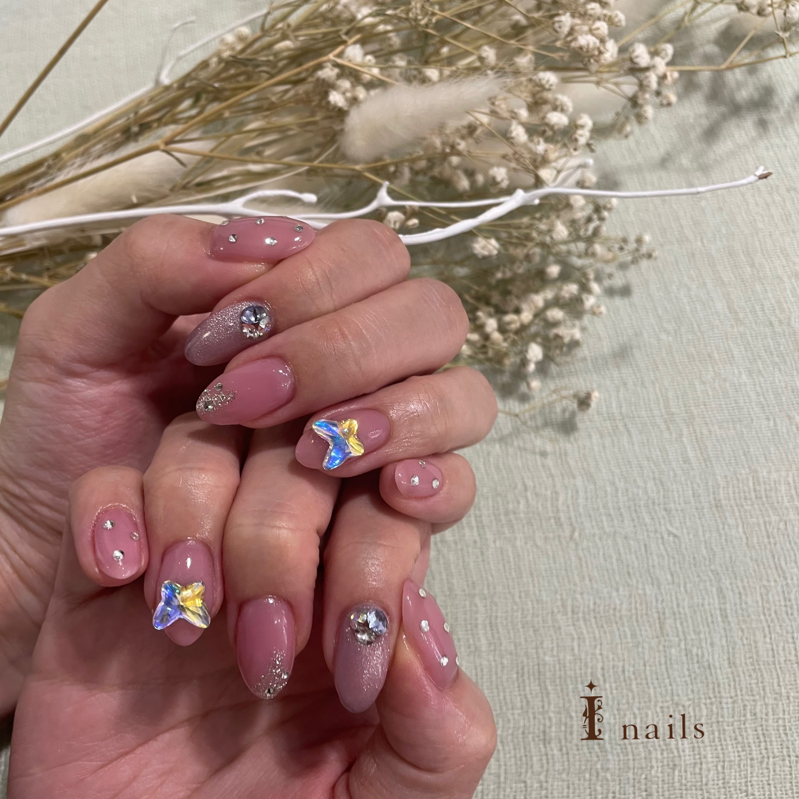 ギャラクシーパピヨンネイル 横浜のネイルサロン アイネイルズ横浜店 ギャラクシーパピヨンネイル 横浜のネイルサロン アイネイルズ横浜店